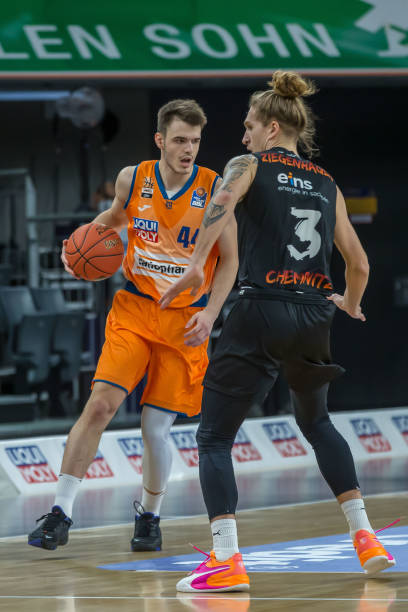 形势开始发 形势开始发