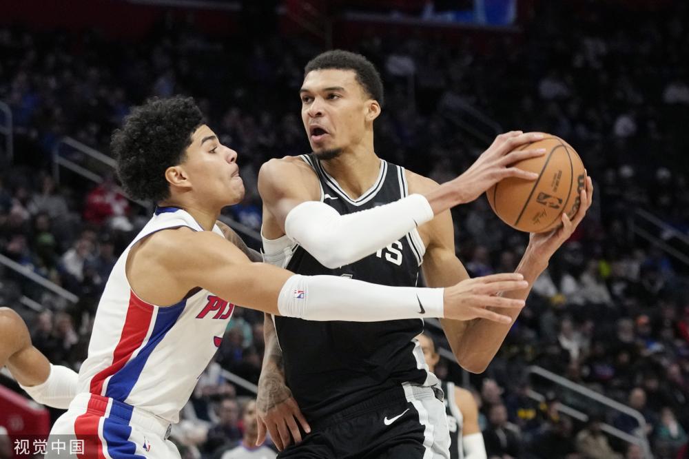 位列队史第 位列队史第